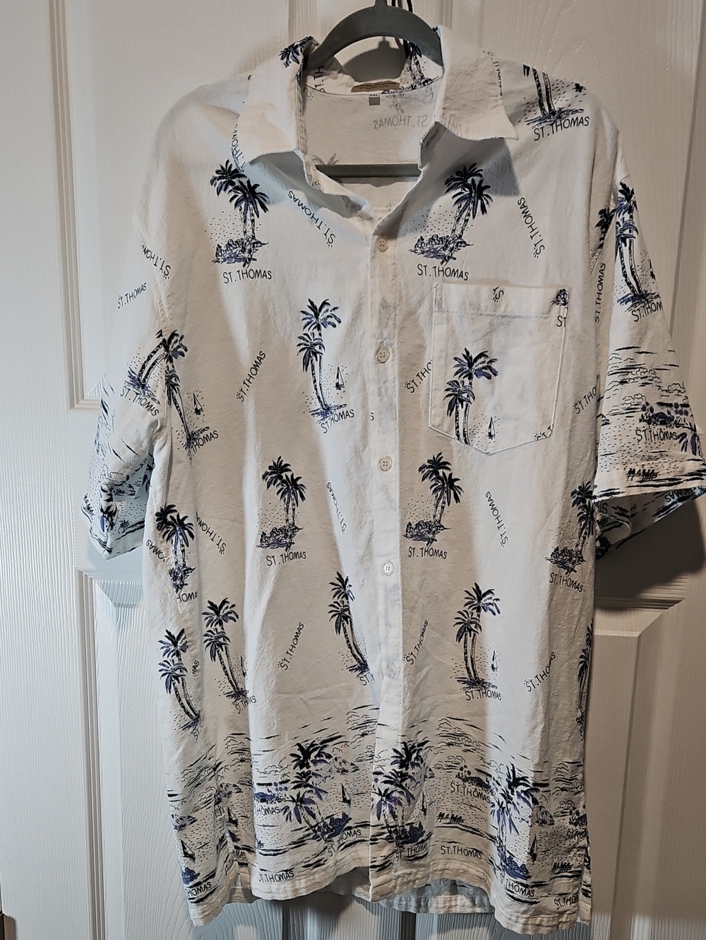 Unlisted White Short-Sleeve Button-Down Shirt with Navy Palm Print